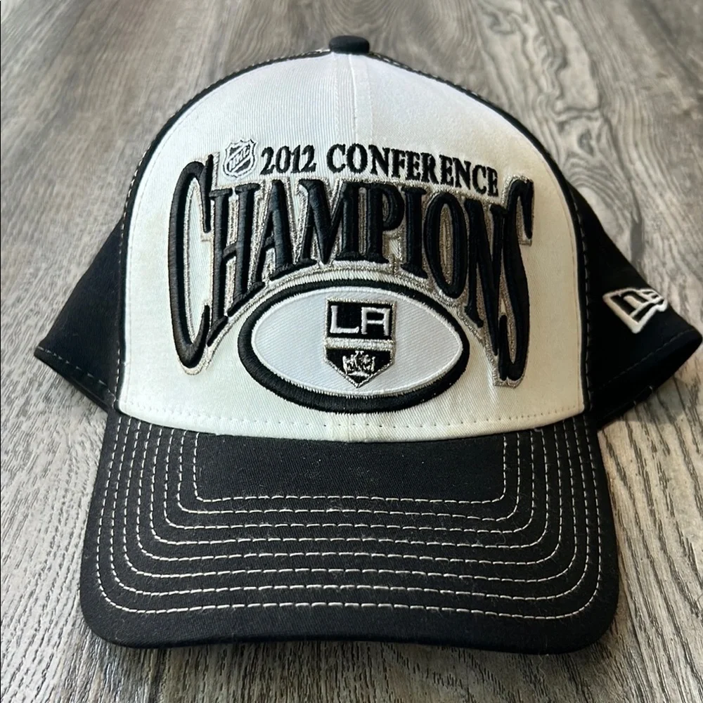 New Era Hat Black and White Los Angeles Kings 39thirty 2012 Conference Champions